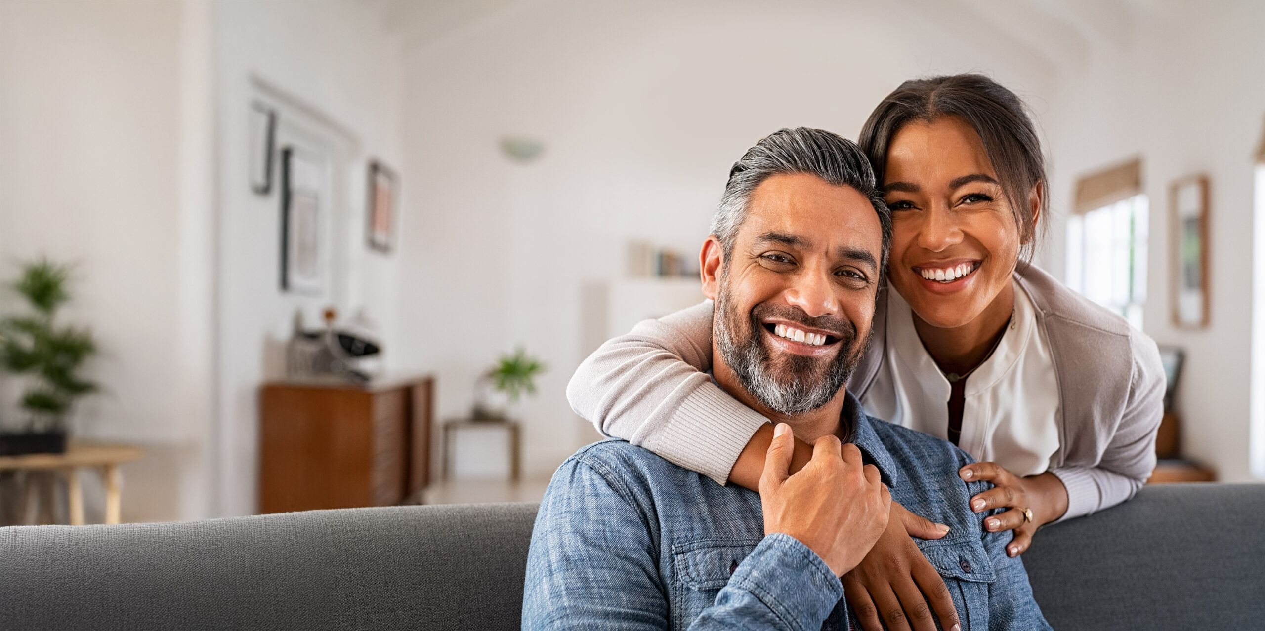 Odontología general, cosmética e implantes dentales en Temecula, California.
